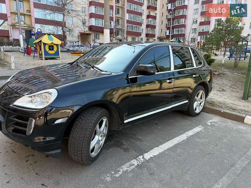 Внедорожник / Кроссовер Porsche Cayenne 2008 в Обухове