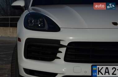 Позашляховик / Кросовер Porsche Cayenne 2018 в 