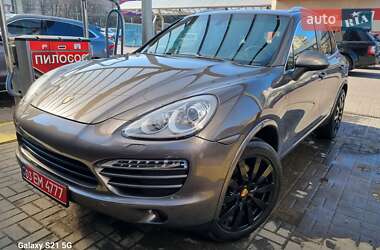 Внедорожник / Кроссовер Porsche Cayenne 2014 в 