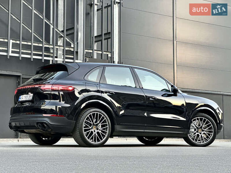 Внедорожник / Кроссовер Porsche Cayenne 2019 в Киеве фото 6 Внедорожник / Кроссовер Porsche Cayenne 2019 в Киеве