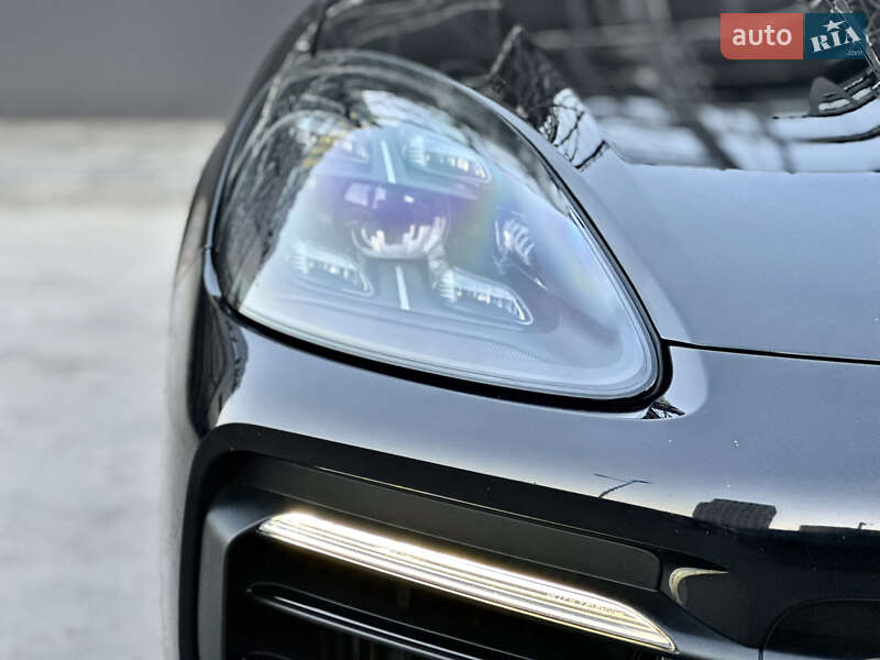 Внедорожник / Кроссовер Porsche Cayenne 2019 в Киеве фото 12 Внедорожник / Кроссовер Porsche Cayenne 2019 в Киеве