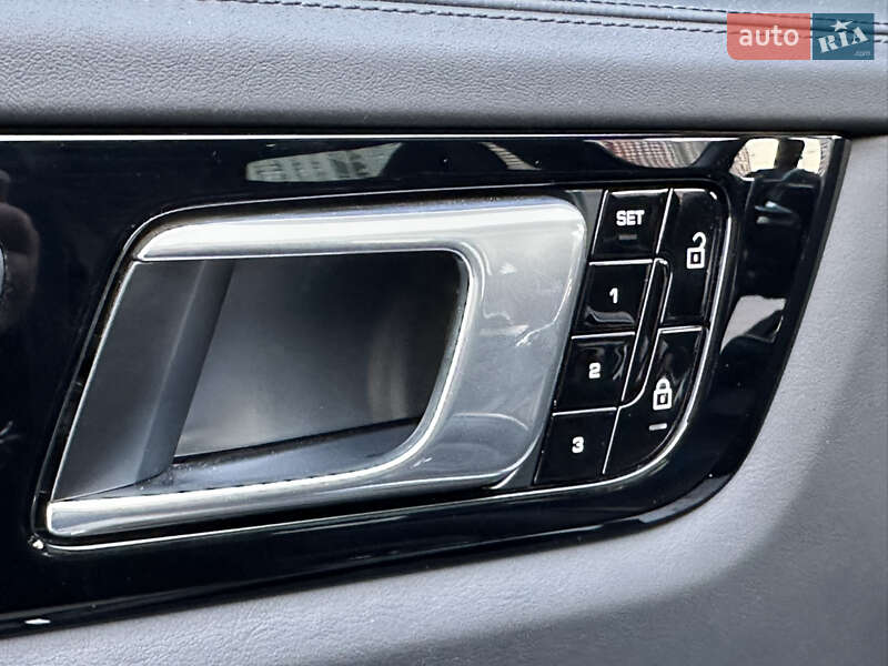 Внедорожник / Кроссовер Porsche Cayenne 2019 в Киеве фото 54 Внедорожник / Кроссовер Porsche Cayenne 2019 в Киеве