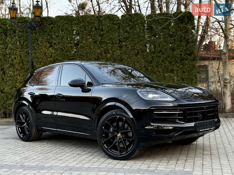 Внедорожник / Кроссовер Porsche Cayenne 2024 в Львове