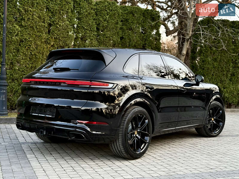 Внедорожник / Кроссовер Porsche Cayenne 2024 в Львове