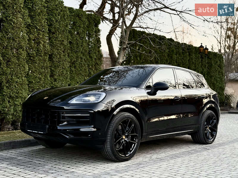 Внедорожник / Кроссовер Porsche Cayenne 2024 в Львове