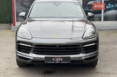 Внедорожник / Кроссовер Porsche Cayenne 2021 в 