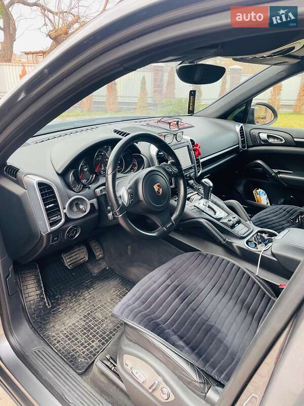 Внедорожник / Кроссовер Porsche Cayenne 2013 в Фастове