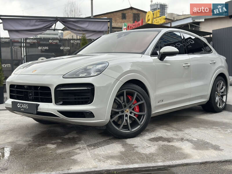 Porsche Cayenne 2022