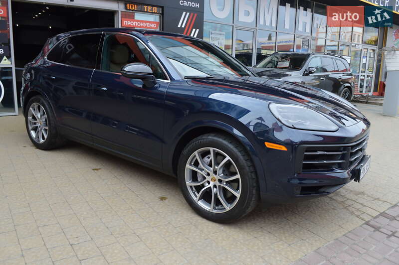 Внедорожник / Кроссовер Porsche Cayenne 2023 в Львове