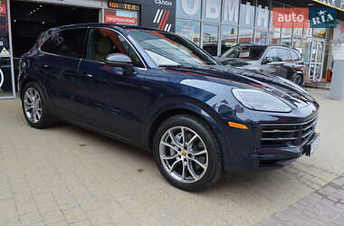 Внедорожник / Кроссовер Porsche Cayenne 2023 в 