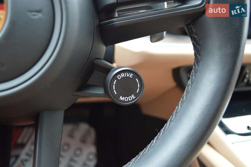 Внедорожник / Кроссовер Porsche Cayenne 2023 в Львове