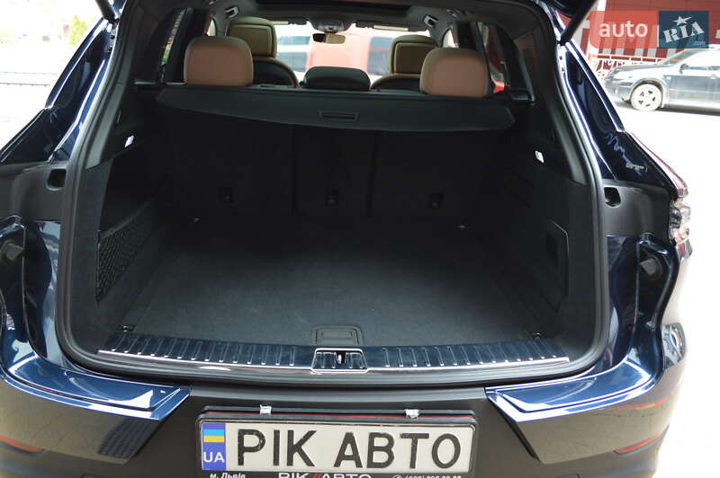 Внедорожник / Кроссовер Porsche Cayenne 2023 в Львове