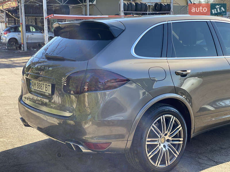 Внедорожник / Кроссовер Porsche Cayenne 2013 в Житомире фото 4 Внедорожник / Кроссовер Porsche Cayenne 2013 в Житомире