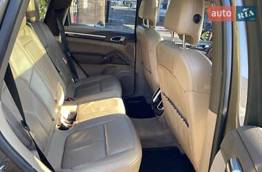 Внедорожник / Кроссовер Porsche Cayenne 2013 в 