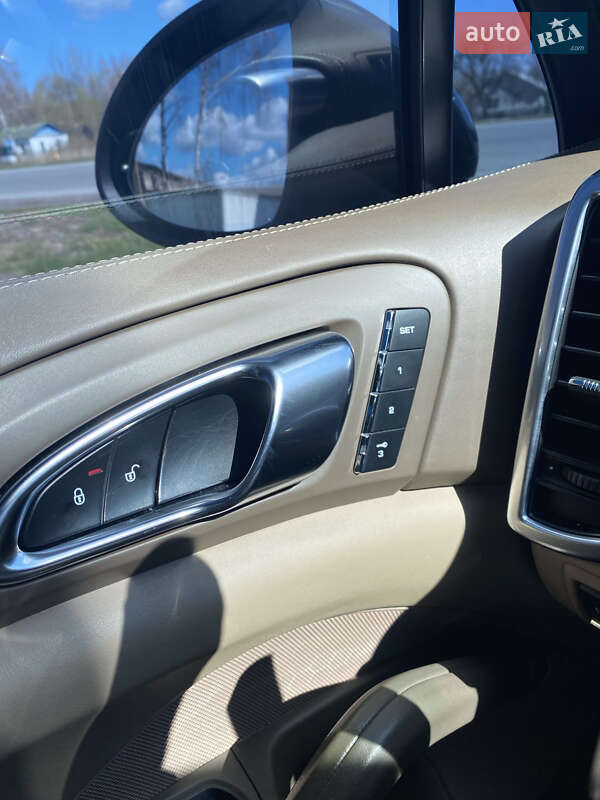 Внедорожник / Кроссовер Porsche Cayenne 2013 в Житомире фото 29 Внедорожник / Кроссовер Porsche Cayenne 2013 в Житомире