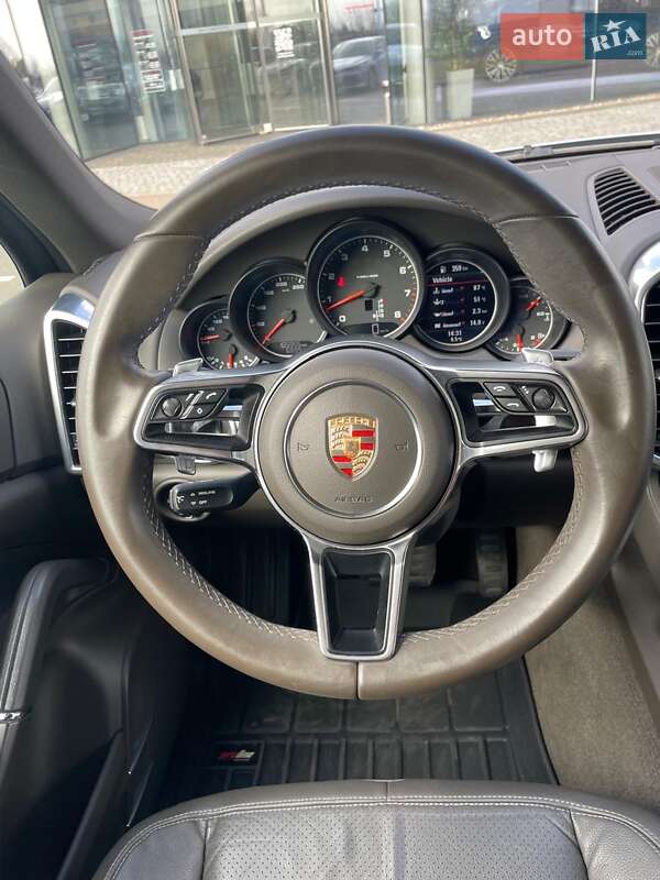 Позашляховик / Кросовер Porsche Cayenne 2015 в Києві фото 14 Позашляховик / Кросовер Porsche Cayenne 2015 в Києві