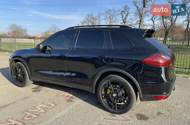 Внедорожник / Кроссовер Porsche Cayenne 2013 в 