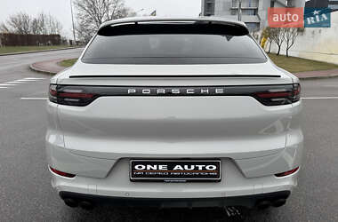 Внедорожник / Кроссовер Porsche Cayenne 2022 в 