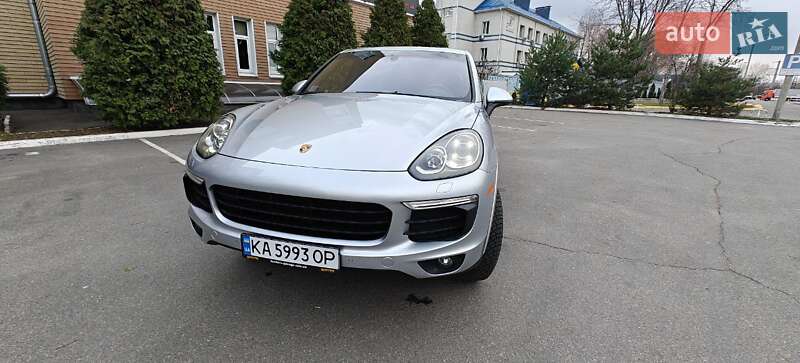 Позашляховик / Кросовер Porsche Cayenne 2016 в Києві