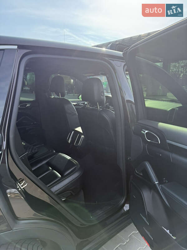 Внедорожник / Кроссовер Porsche Cayenne 2015 в Одессе фото 9 Внедорожник / Кроссовер Porsche Cayenne 2015 в Одессе