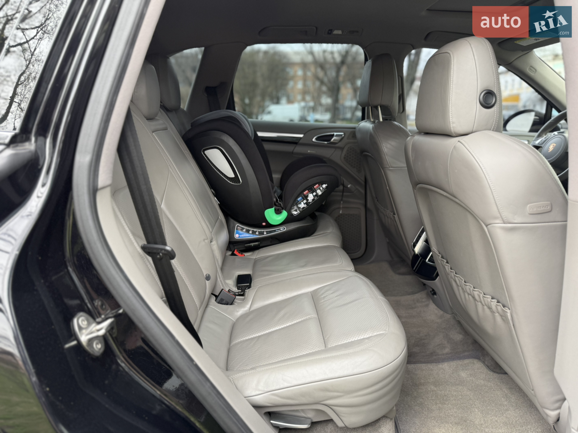 2013 Porsche Cayenne - мініатюра 31