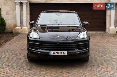 Внедорожник / Кроссовер Porsche Cayenne 2019 в 