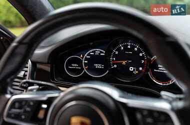 Внедорожник / Кроссовер Porsche Cayenne 2019 в 