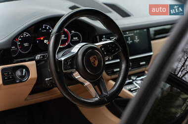 Внедорожник / Кроссовер Porsche Cayenne 2019 в 