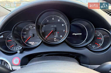 Внедорожник / Кроссовер Porsche Cayenne 2013 в 