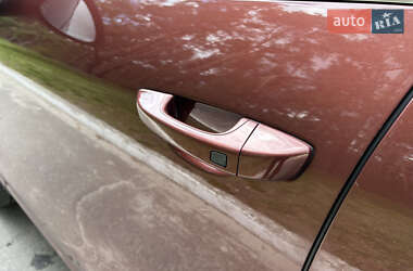 Внедорожник / Кроссовер Porsche Cayenne 2011 в 