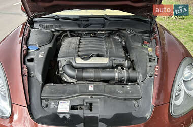 Внедорожник / Кроссовер Porsche Cayenne 2011 в 