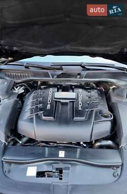 Позашляховик / Кросовер Porsche Cayenne 2013 в 