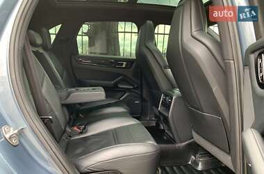 Внедорожник / Кроссовер Porsche Cayenne 2019 в 