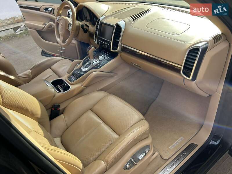 Позашляховик / Кросовер Porsche Cayenne 2012 в Вінниці