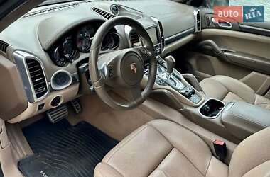 Внедорожник / Кроссовер Porsche Cayenne 2011 в 