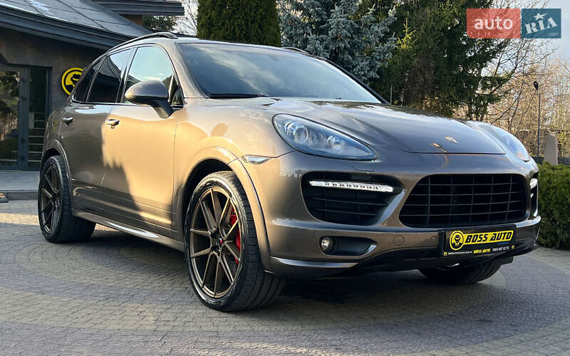 Внедорожник / Кроссовер Porsche Cayenne 2012 в Львове