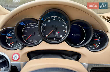 Внедорожник / Кроссовер Porsche Cayenne 2015 в 