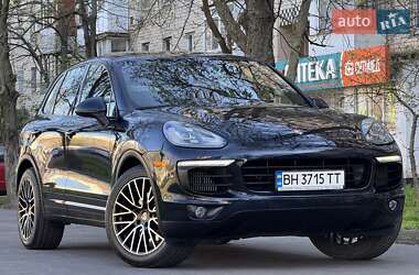 Позашляховик / Кросовер Porsche Cayenne 2015 в Одесі