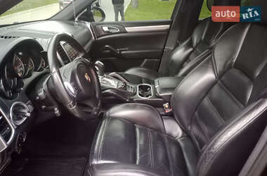 Позашляховик / Кросовер Porsche Cayenne 2010 в 