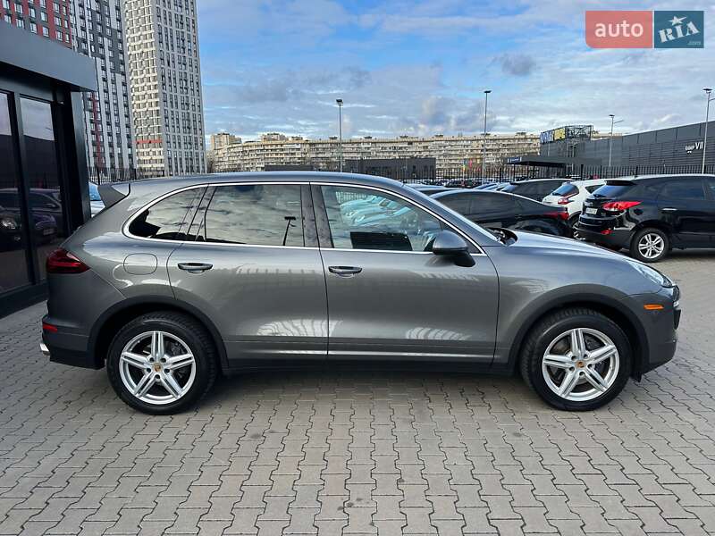 Внедорожник / Кроссовер Porsche Cayenne 2015 в Киеве фото 8 Внедорожник / Кроссовер Porsche Cayenne 2015 в Киеве