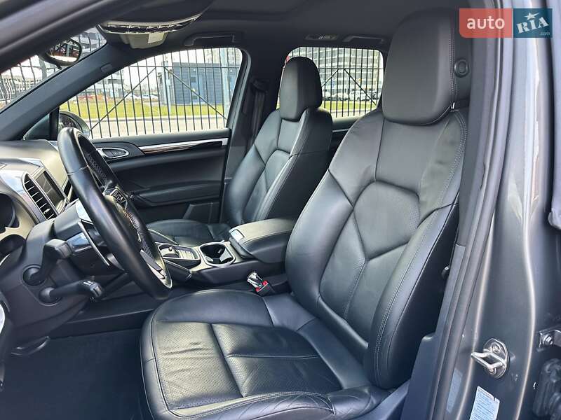 Внедорожник / Кроссовер Porsche Cayenne 2015 в Киеве фото 30 Внедорожник / Кроссовер Porsche Cayenne 2015 в Киеве