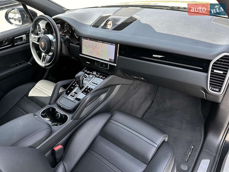 Позашляховик / Кросовер Porsche Cayenne 2019 в Києві