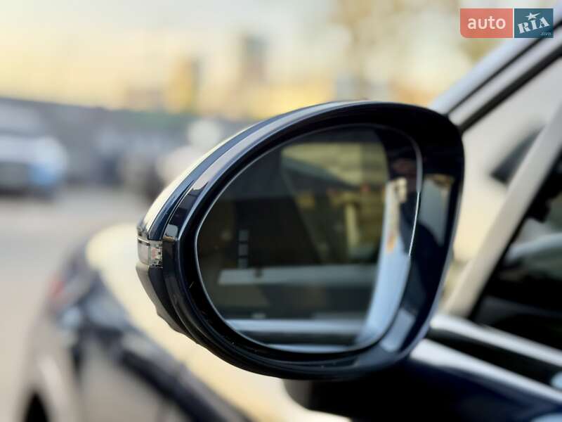 Внедорожник / Кроссовер Porsche Cayenne 2019 в Киеве