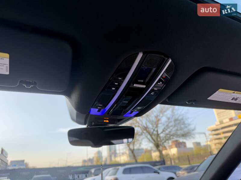 Внедорожник / Кроссовер Porsche Cayenne 2019 в Киеве