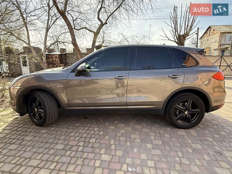 Внедорожник / Кроссовер Porsche Cayenne 2012 в Виннице