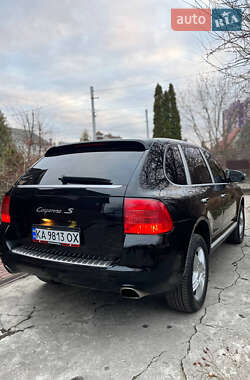 Внедорожник / Кроссовер Porsche Cayenne 2004 в 