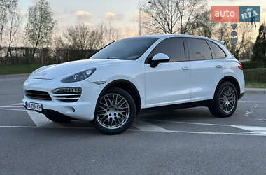 Внедорожник / Кроссовер Porsche Cayenne 2012 в 