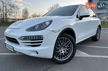 Внедорожник / Кроссовер Porsche Cayenne 2012 в 