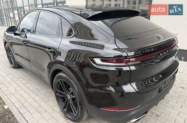 Внедорожник / Кроссовер Porsche Cayenne 2024 в 