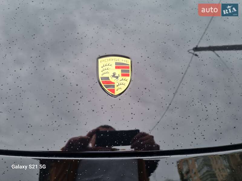 Внедорожник / Кроссовер Porsche Cayenne 2013 в Ровно